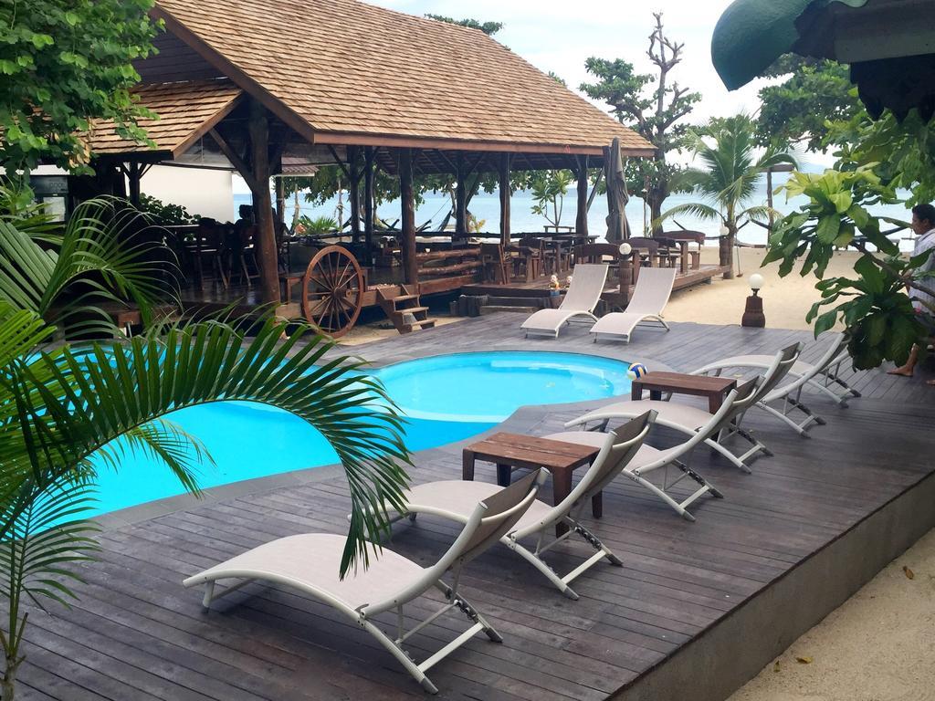V-View Beach Resort Baan Tai Esterno foto